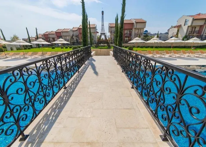 Romance Paris Свети-Влас